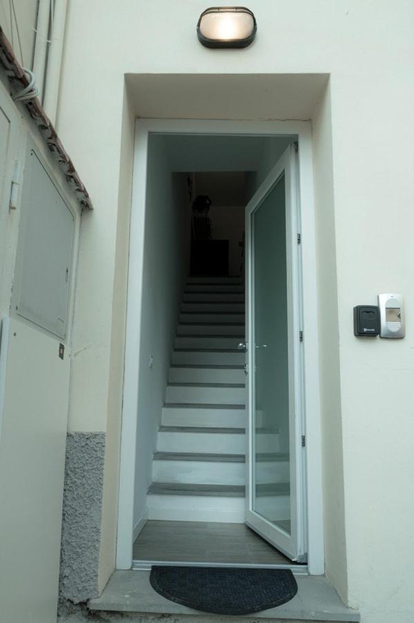 ᗰiki Hoᑌտᗴ Apartment Firenze Bagian luar foto